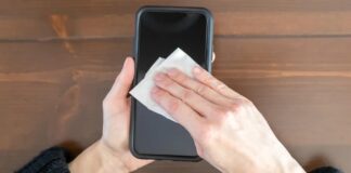 Ponsel Anda Lebih Kotor Dari yang Anda Pikirkan: Panduan Pembersihan yang Aman