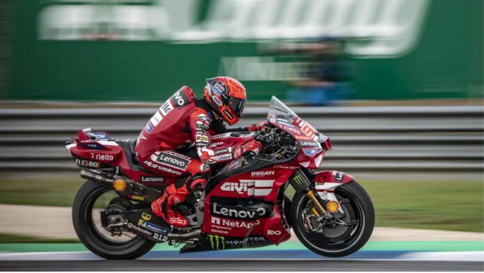 4c90bf4b-353d-4f10-b5d9-4bae63061b16