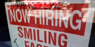 Угроза ИИ для рабочих мест: Список основателя OpenAI вызвал споры, а затем исчез