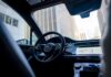 Waymo зупинив роботу в чотирьох містах після того, як повені застали водіїв зненацька