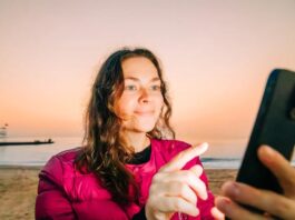 Nomad eSIM: Больше, чем просто связь для современного путешественника
