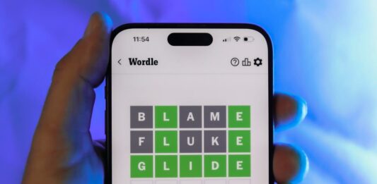 WordleHint #1827: Jak rozwiązać dzisiejsze zakończenie zagadki w E